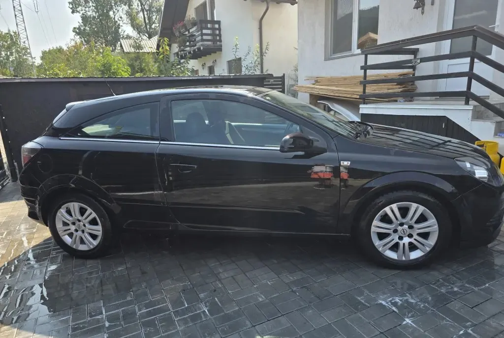 Opel astra h 143000km 2 800 eur