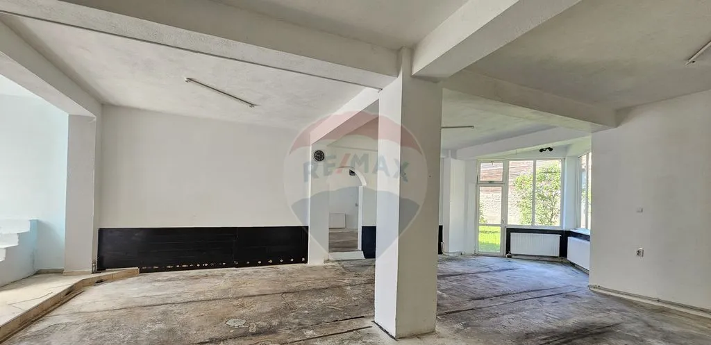 Comision 0 Proprietate unica Teren 1 157 mp Zar