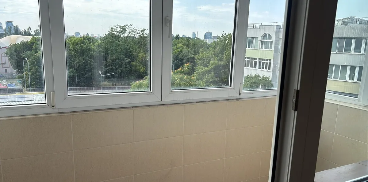Aviatiei Petrom metrou 58 mp 1986 geam baie liber 2 balcoane