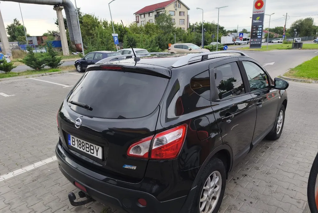 Nissan Qashqai ndash icirc ngrijit practic si placut la condus 5 000 eur