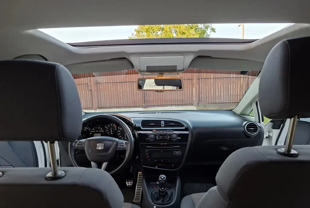 SEAT Leon Style 1 4 TSI 125 CP Bi-Xenon Adaptiv Trapa 197 533 km 5 250 eur