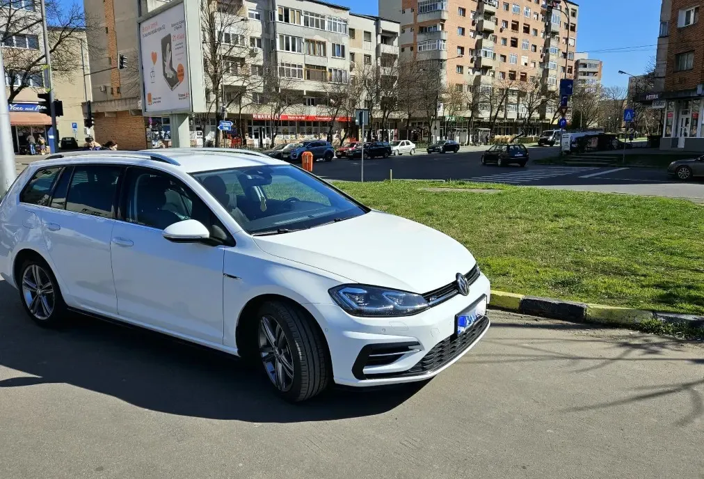 Golf R-line Dsg/Webasto 12 100 eur