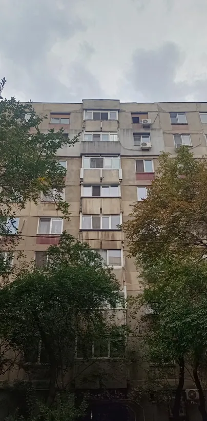Piata Crangasi Vintila Mihailescu