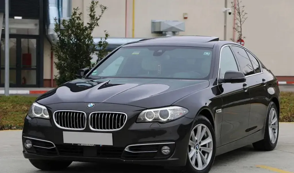 BMW 520d/Luxury/3 butoane/distronic/head up/harman kardon/trapa 14 490 eur