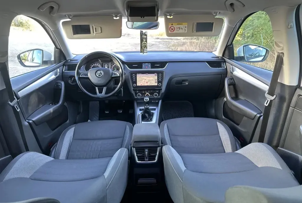 Skoda Octavia 1 6 af 2018 contract fiscal pe loc navigatie Maxi-Dot 9 710 eur
