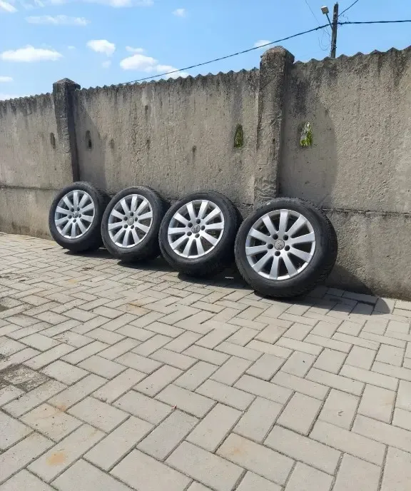 Volkswagen Passat B6 2 0 TDI 140 CP cod motor BMP 2 350 eur