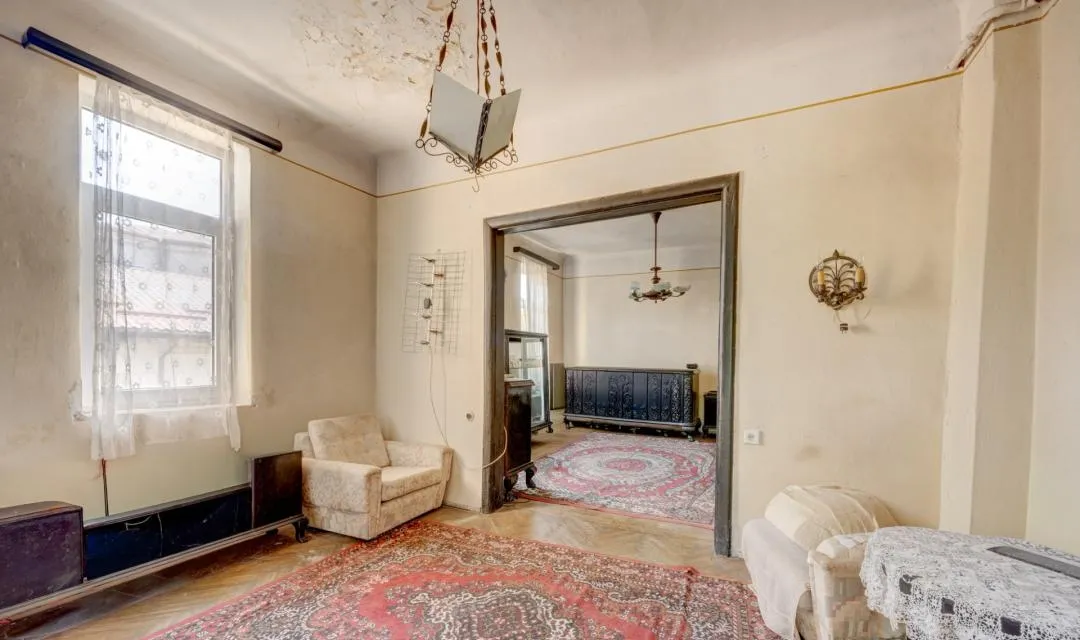 Ultracentral zona Izvorul Rece apartament casa 3 camere