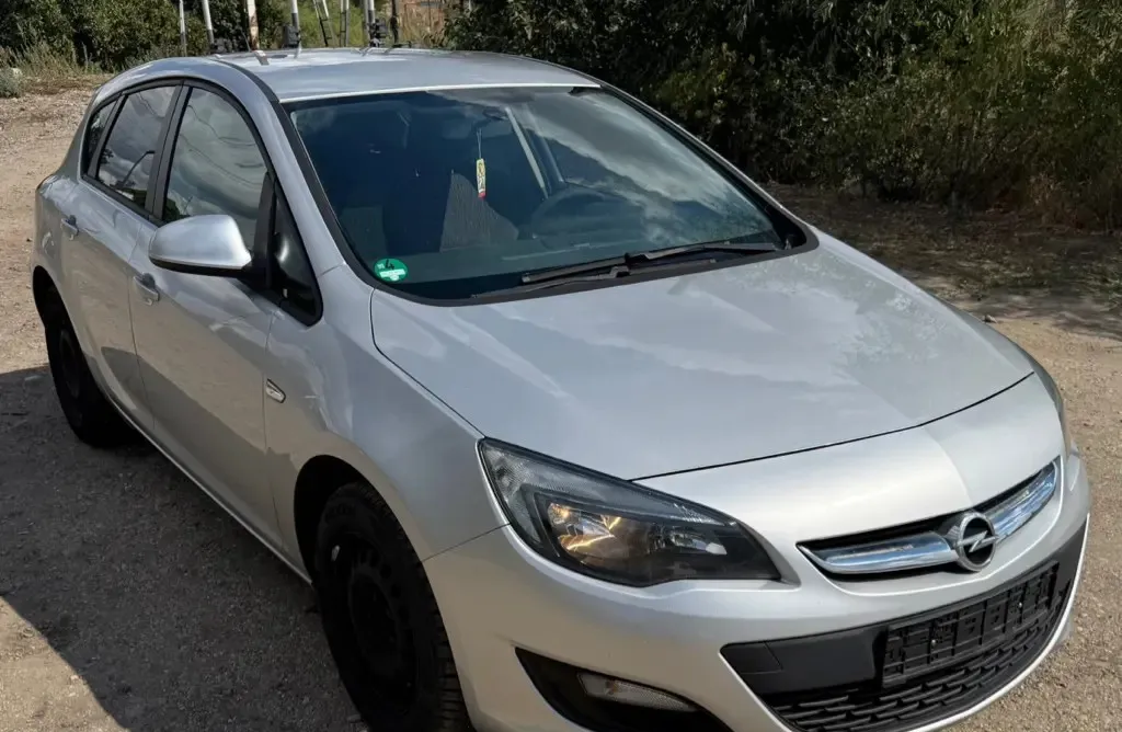 Opel Astra J 1 6cdti Eco-flex 2015 Euro 6 110cp 3 550 eur