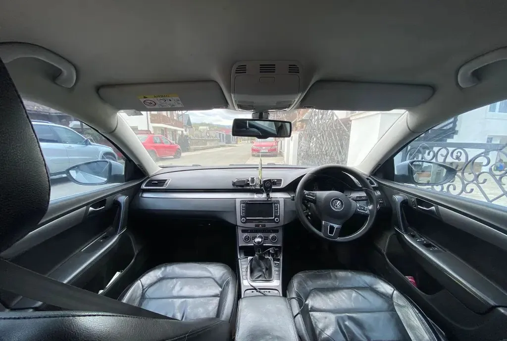 Passat2015 volan pe dreapta 3 100 eur