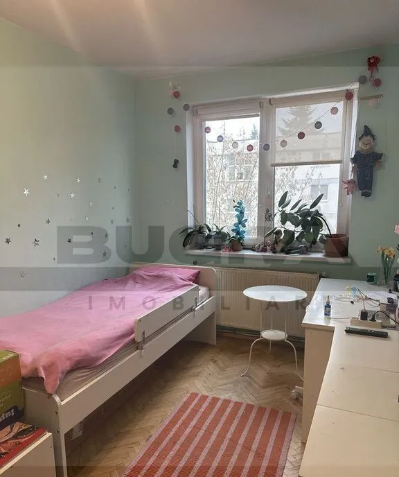 Apartament 3 camere decomandate etaj intermediar Parcul