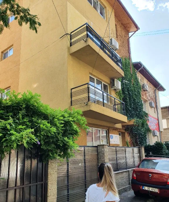 Direct proprietar vila de inchiriat birouri/ cabinete Vitan mall