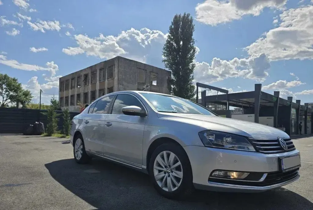 Volkswagen Passat B7 1 6 Bluemotion 2012 5 250 eur