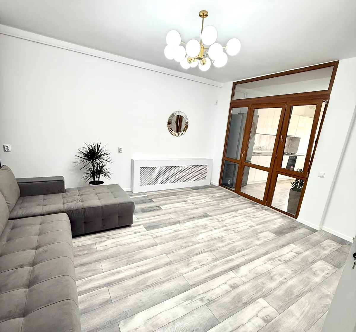 Prelungirea Ghencea Apartament cu 2 camere 83 mp mobilat si utilat