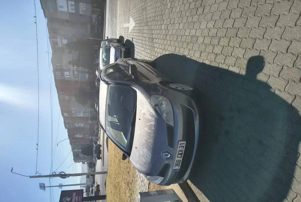 Renault Clio 2009 1 200 eur