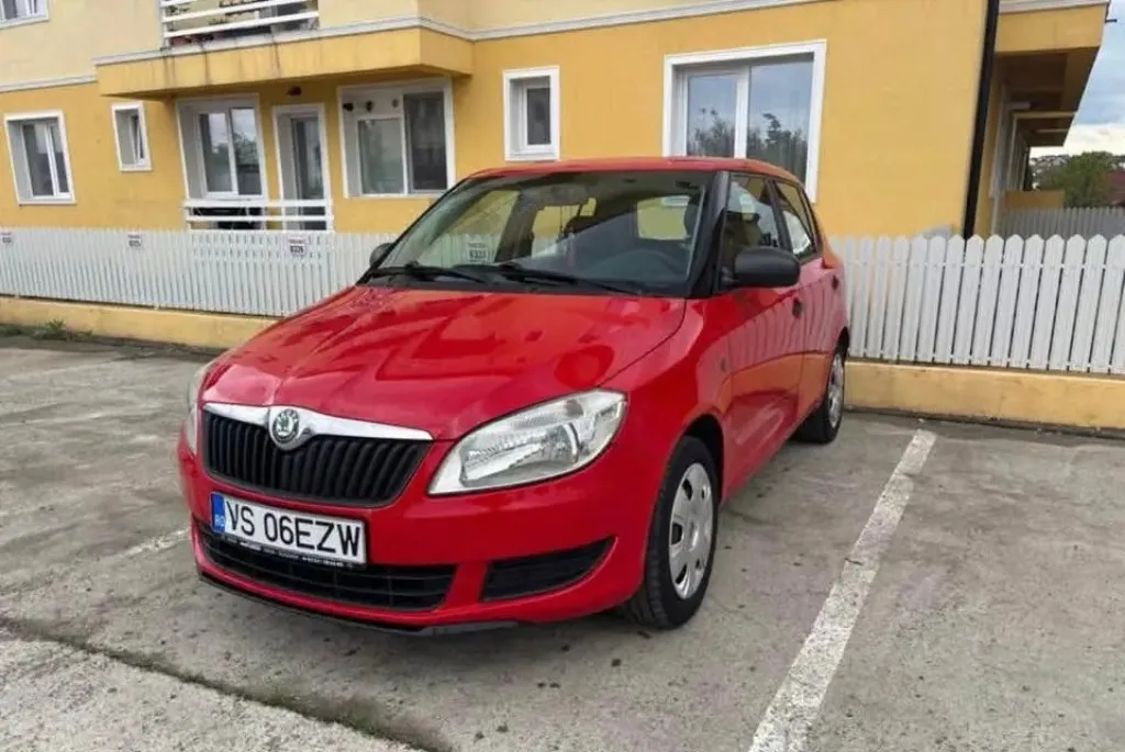 Skoda Fabia 1 2 2012 2 499 eur