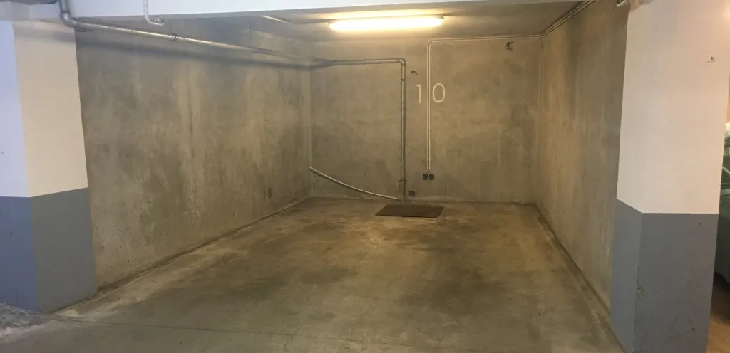 Apartament 3 camere 111 mp utili piscina gradina paza
