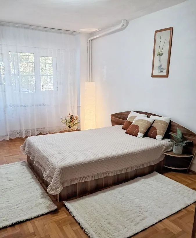 5 min Metrou Timpuri Noi Apartament 3 camere Decomandat 2 Bai 2 ac