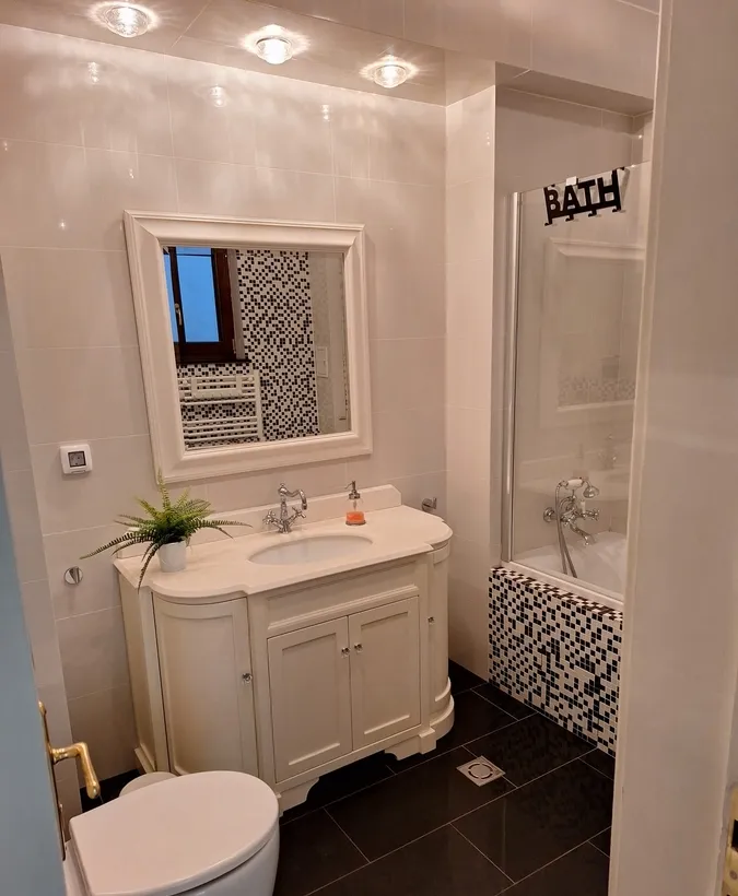 Piata Romana Dacia inchiriere apartament 3 camere
