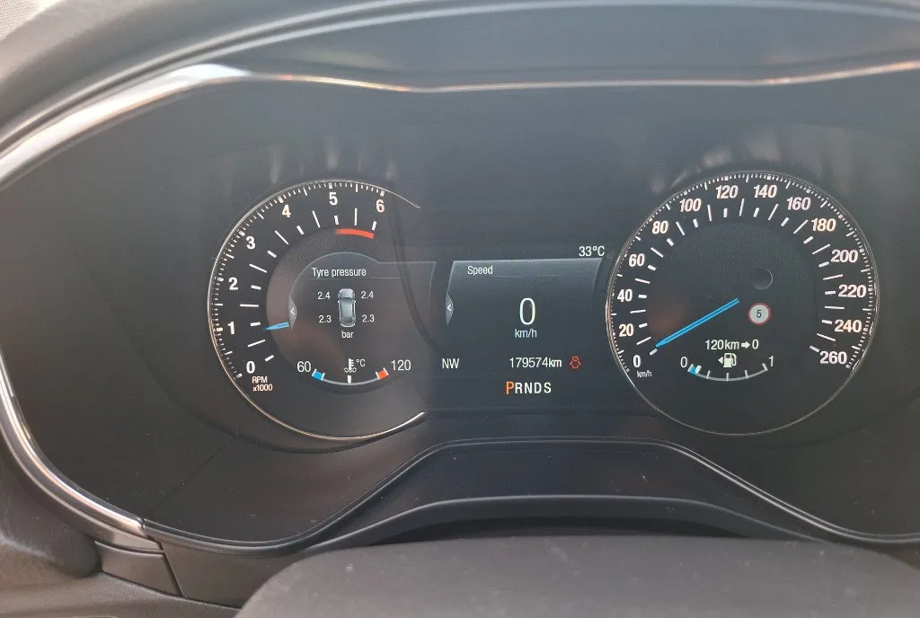 Ford Mondeo Titanium - 2016 Motor 2 0 TDCI de 180CP 179 000 km 10 900 eur