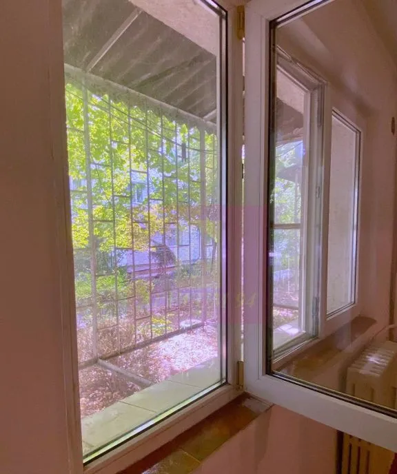 2 camere 40 4 mp parter Aleea Petrachesti de renovat