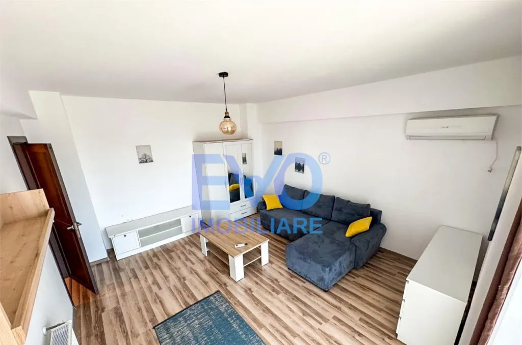 Apartament cu o camera loc de parcare complex River s Tow