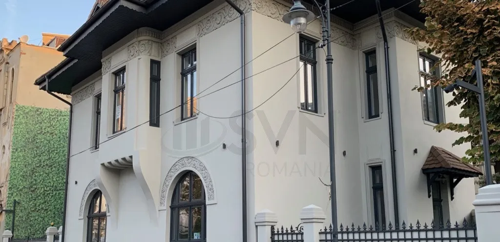 Vila superba piata lahovari totala sau partiala