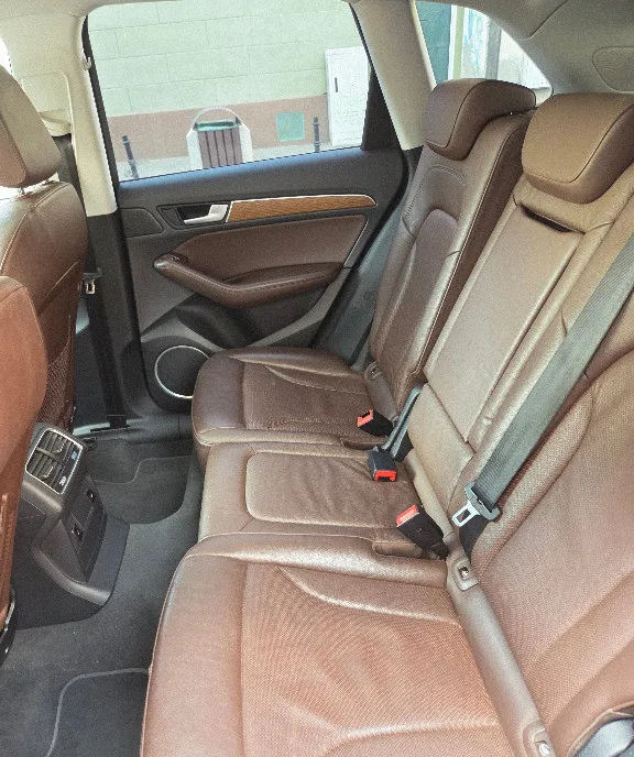 Audi Q5 S-Line 3 0TDI Quattro DSG S-tronic Navi Panoramic Xenon Piele maro s 25 000 eur
