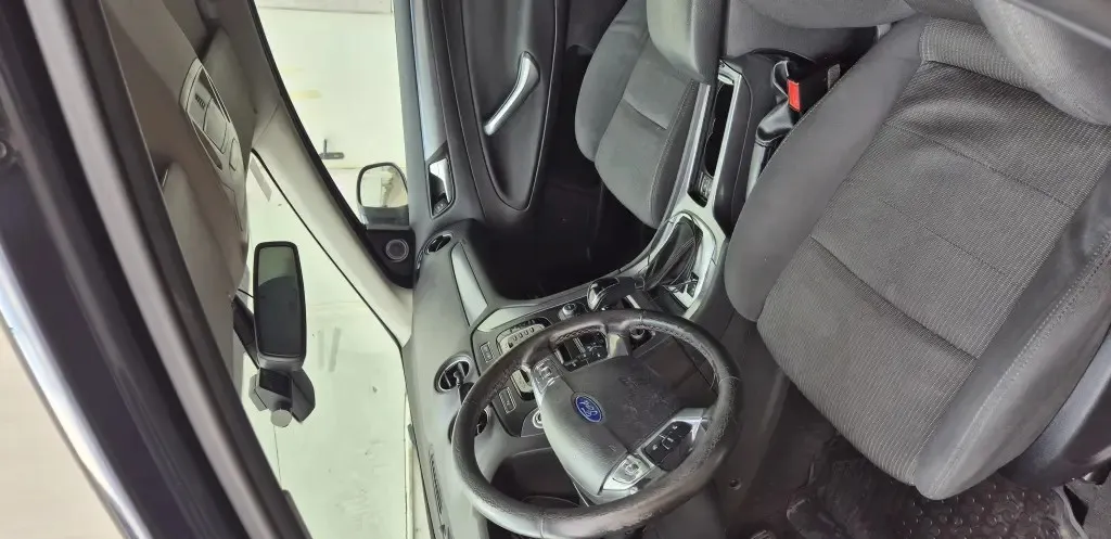 Ford Mondeo MK4 Titanium 2 0 TDCi 163 CP Powershift ndash 206 700 km 4 290 eur