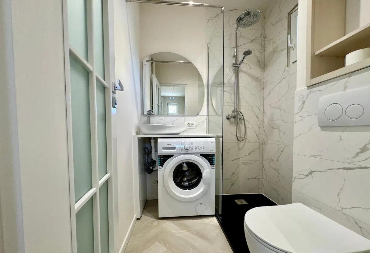 Studio premium vedere la Parcul Cismigiu Complet renovat