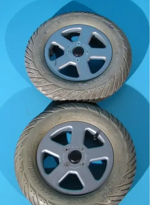 Roata cauciuc si camera pentru carucior electric 3 00-8