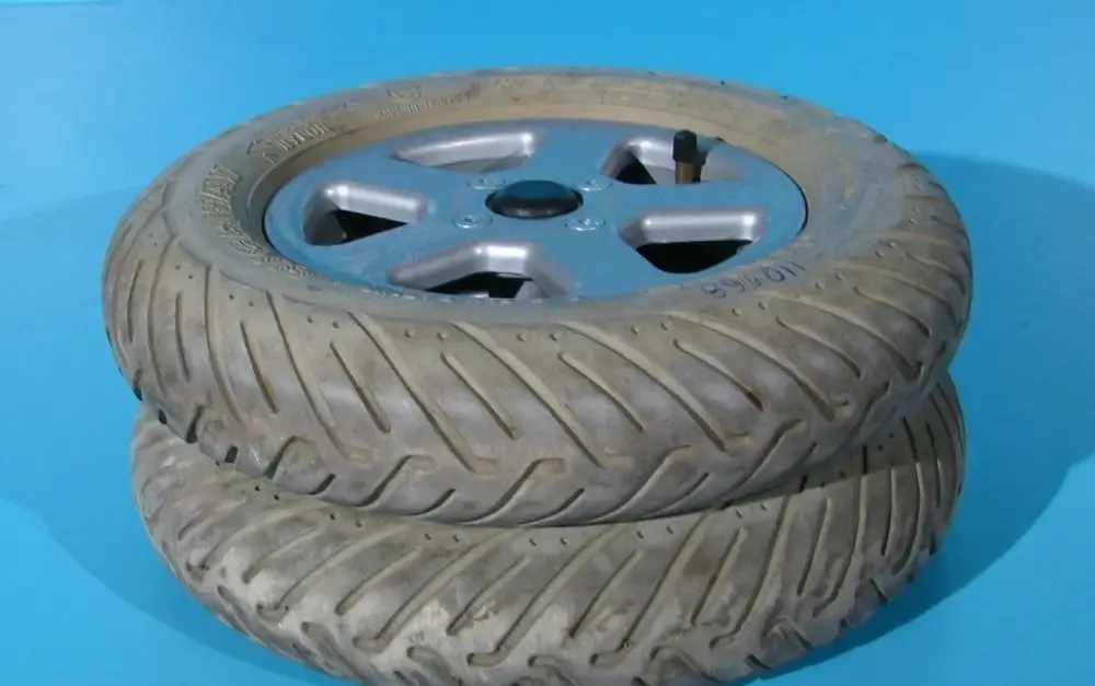 Roata cauciuc si camera pentru carucior electric 3 00-8