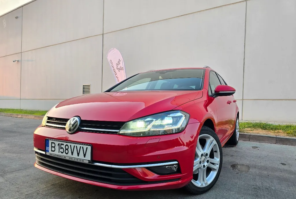 Volkswagen Golf 2 0 TDI BlueMotion Technology DSG Highline 8 990 eur