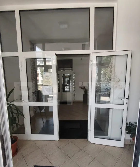 Spatiu de vanzare 695 mp zona Campia Turzii