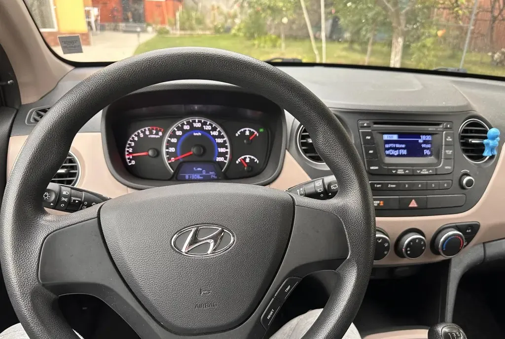 Hyundai i10 1 0 Benzina 5 750 eur