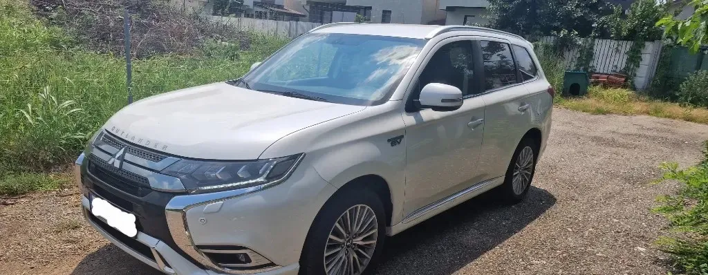 MITSUBISHI OUTLANDER PHEV 2 4 - 2019 16 200 eur