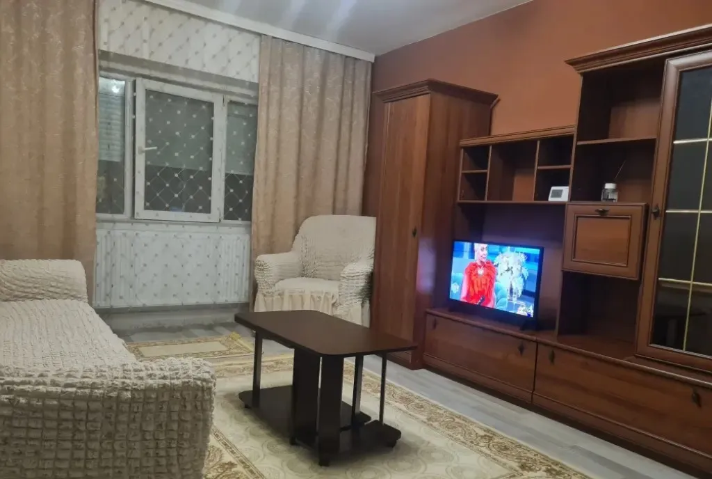 Inchiriez Apartament 3 camere Tomis Nord - Boema