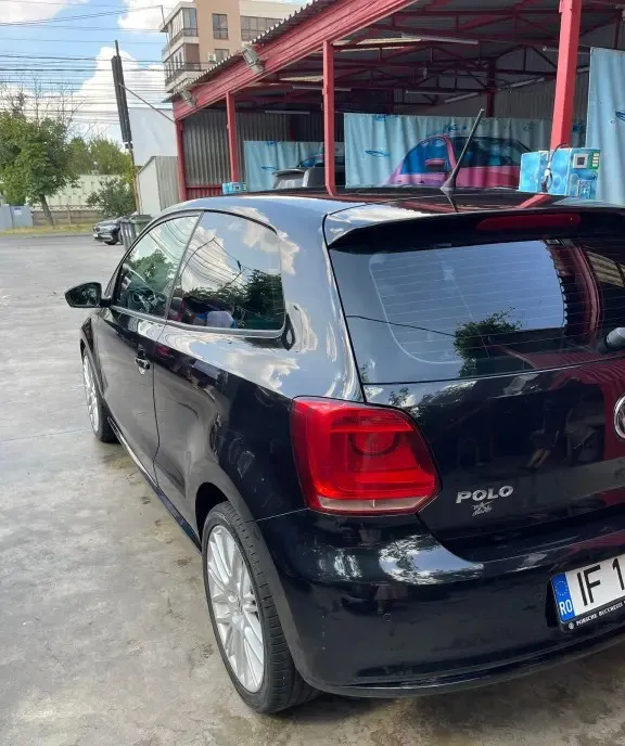 Volkswagen polo 2010 2 000 eur