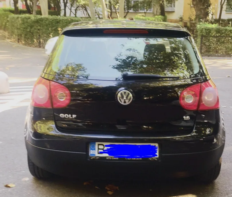 VOLKSWAGEN GOLF V 2 500 eur
