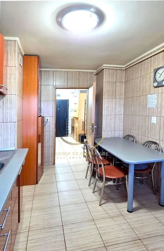 3 camere 2 bai 2 balcoane Parcare Auchan Bascov