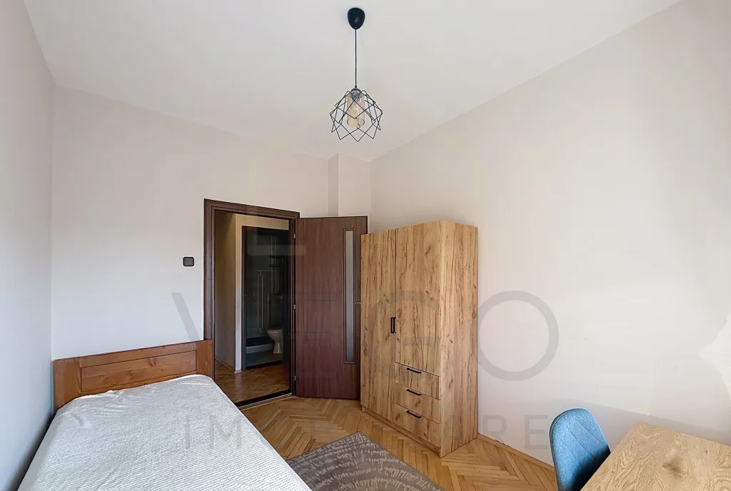 Apartament cu 1 camera decomandat 35 mp zona Piata Zorilor