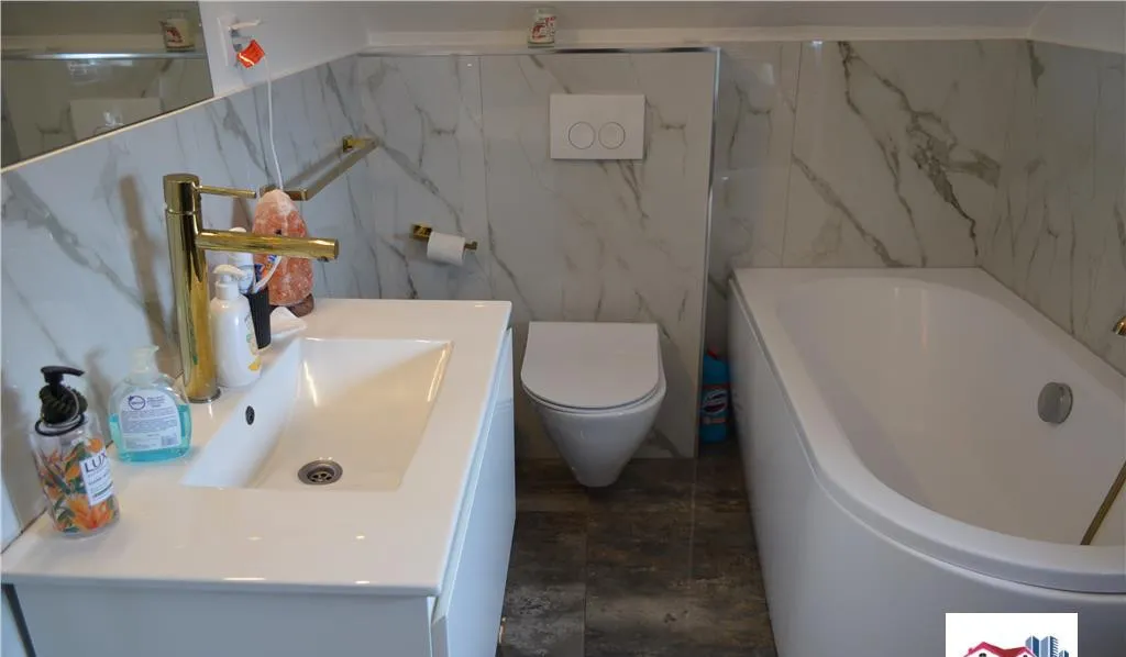 Ap Nou 3 Camere si 2 Bai Mobilat si Utilat cu Parcare Priva