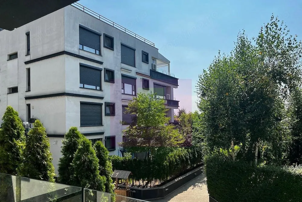 Apartament de lux cu 3 camere 120 mp Vedere la lac Laguna Reside