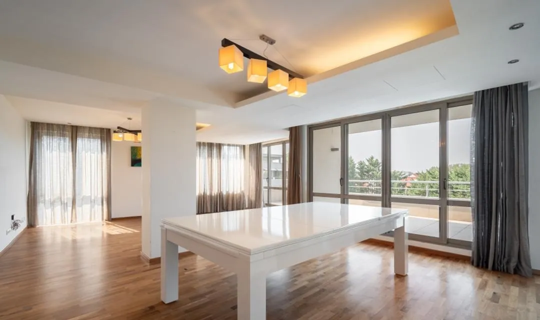 Amfiteatru Iancu Nicolae 5 camere 185 mpu 2 locuri parcare