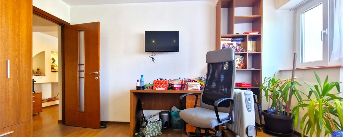 Unirii 7 Apartament cu 3 camere Spatiu mobilat de birouri