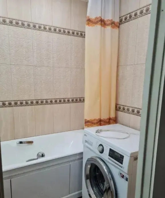 Apartamet o camera de inchiriat in zona Medicinei