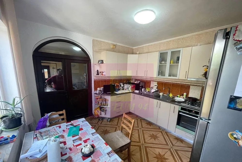 Casa 5 camere si curte locatie centrala in Pantelimon Ilfov