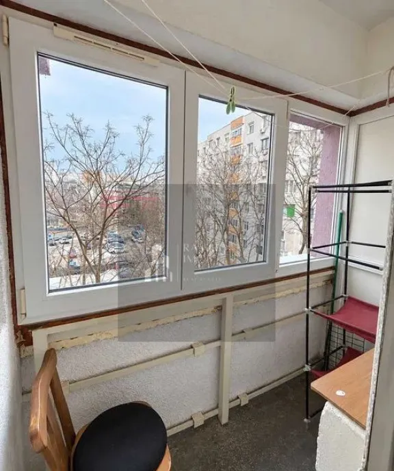 Garsoniera cu Balcon Titan / Balta Alba Metrou ParkLake /10 min