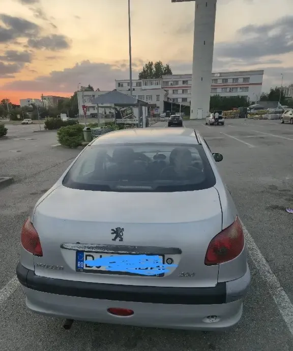 Peugeot 206 Sedan 1 200 eur