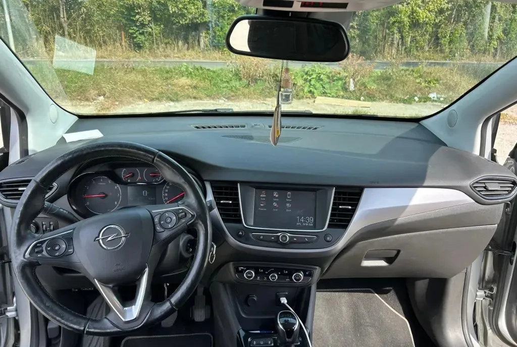 Opel Crossland X 2019 8 700 eur