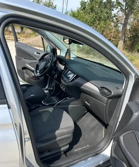 Opel Crossland X 2019 8 700 eur